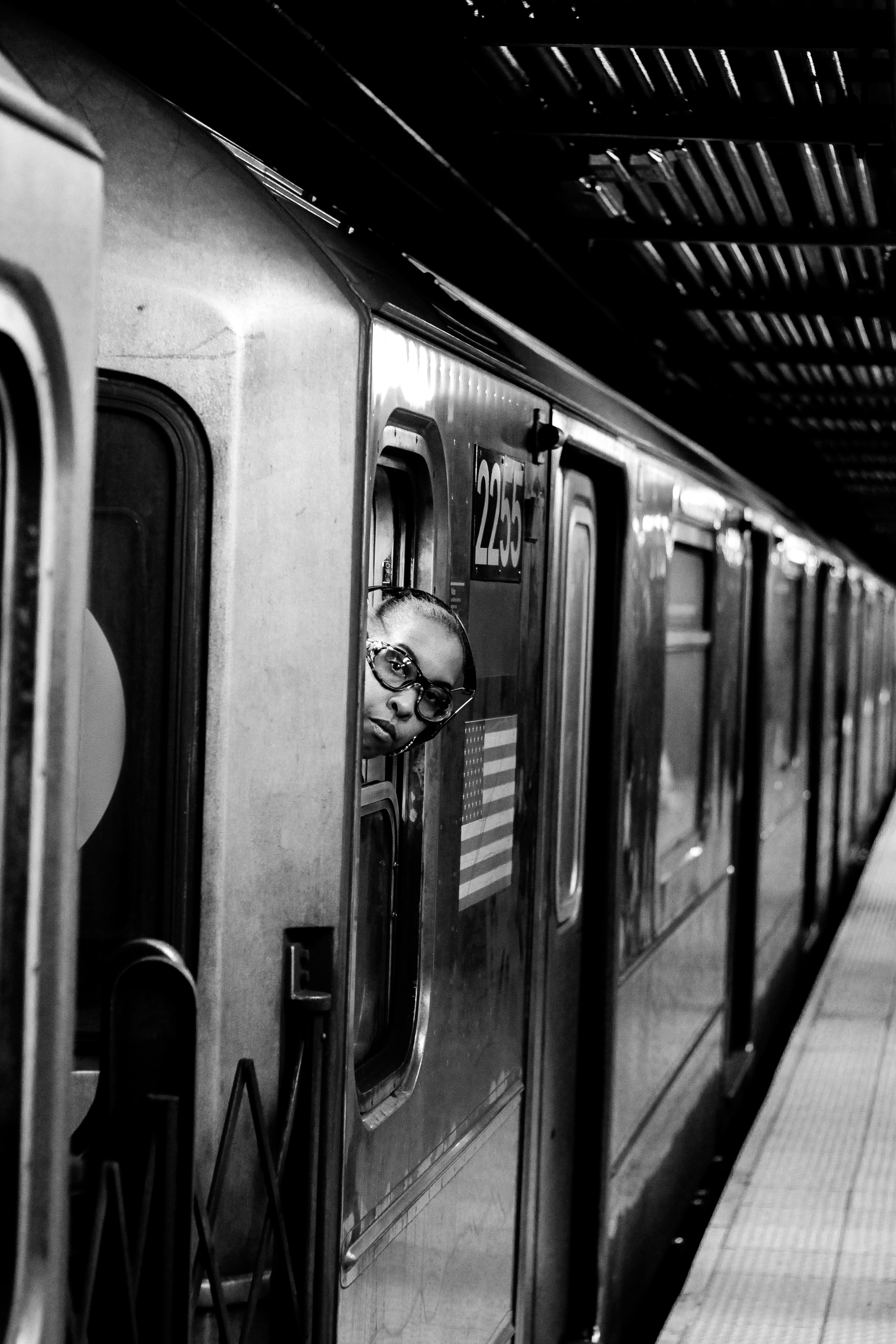 Petite Tête Dans Le Métro